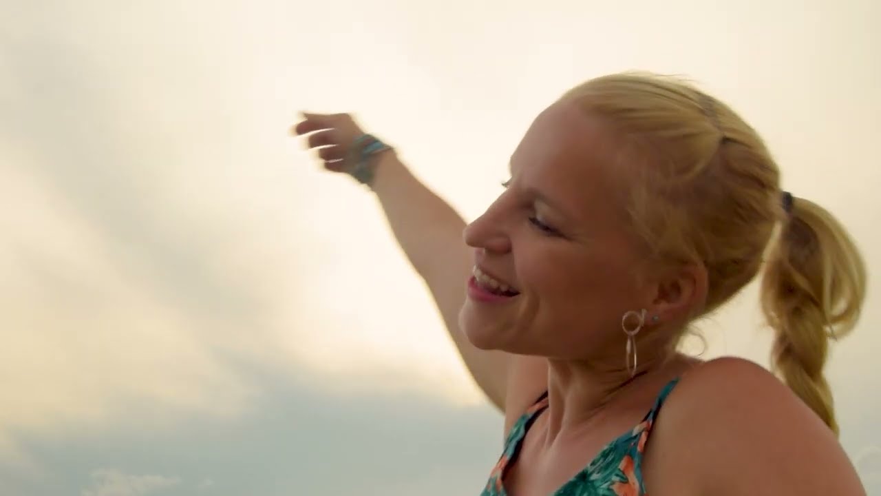 ELYMA - TRANQUILA (Official Music Video)