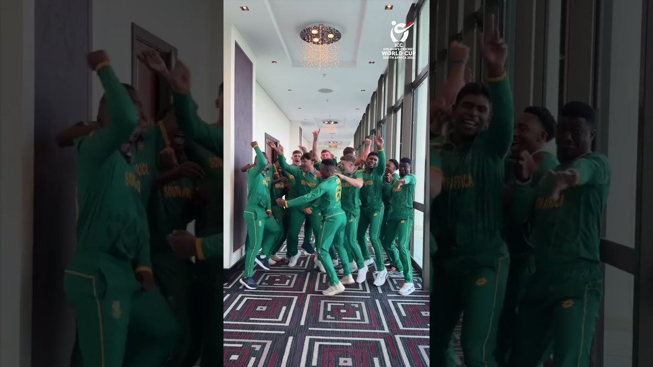 The hosts bringing the energy 🇿🇦🏆 