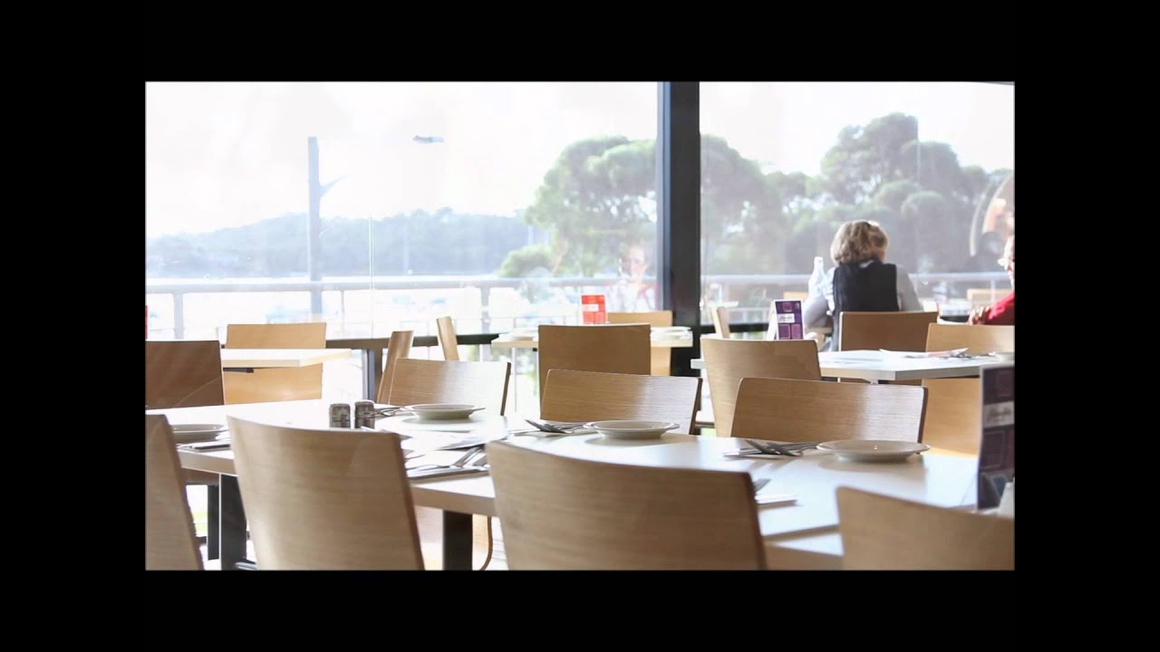 Waterfront Restaurant | The Captain's Grill, St George Motorboat Club