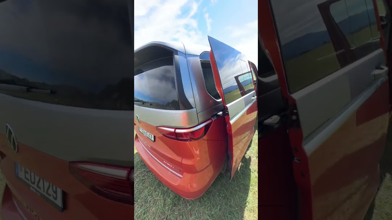 Мобильная Солнечная Электростанция заряжает WV T 7 Hibrid 