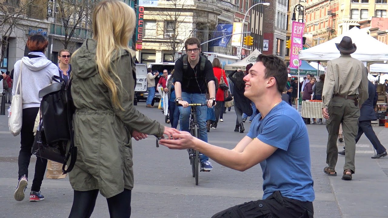 American French Kiss- Behind The Scenes!