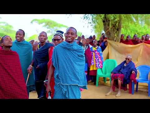 Lemburis Sindilo Akitumbwiza Kwenye Uzinduzi Nyimbo Za Injili Wa Lazaro Kapande Simioni Olonyaka