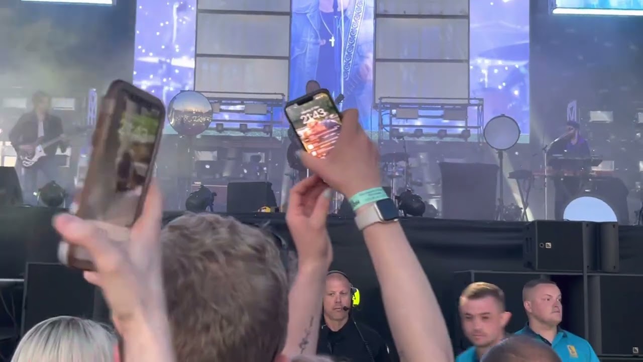 Kings of Leon - Cold desert Wrexham 27/05/23