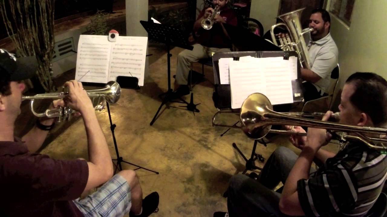 iBrass - Two Equali by Beethoven (ensayo)