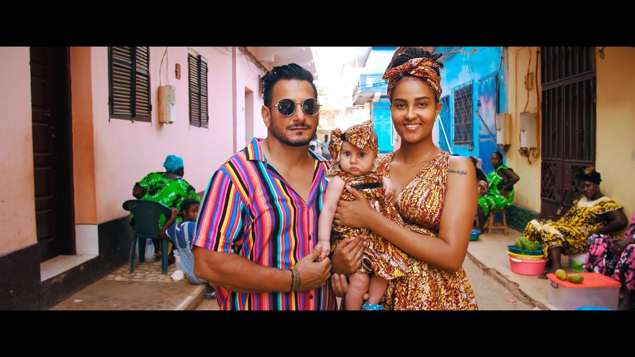 Charbel - Favela ( Video Oficial ) auf YouTube ansehen Charbel - Favela ( Video Oficial ) auf YouTube ansehen