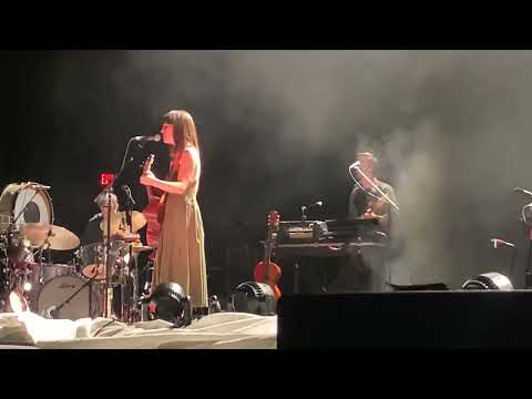 Feist-“Hiding Out In