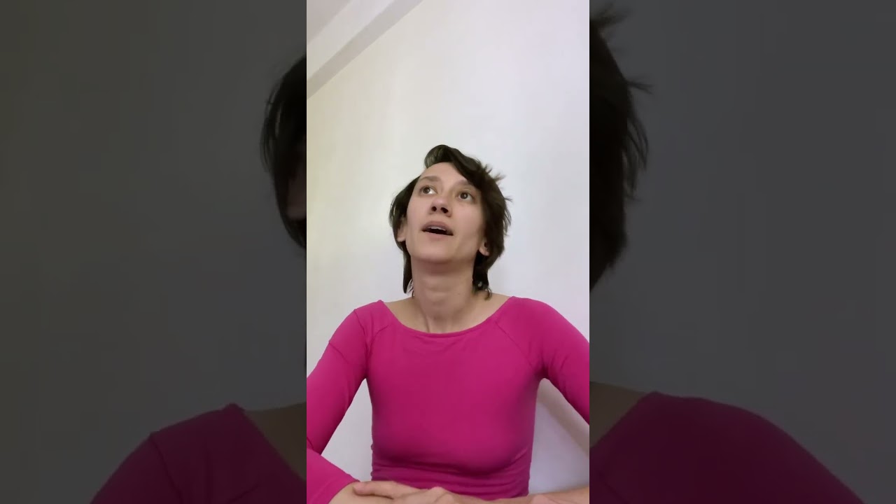 глиста в скафандре, трамвай между ног, бухенвальдский крепыш...Варя! Меня зовут Варя.А тебя?