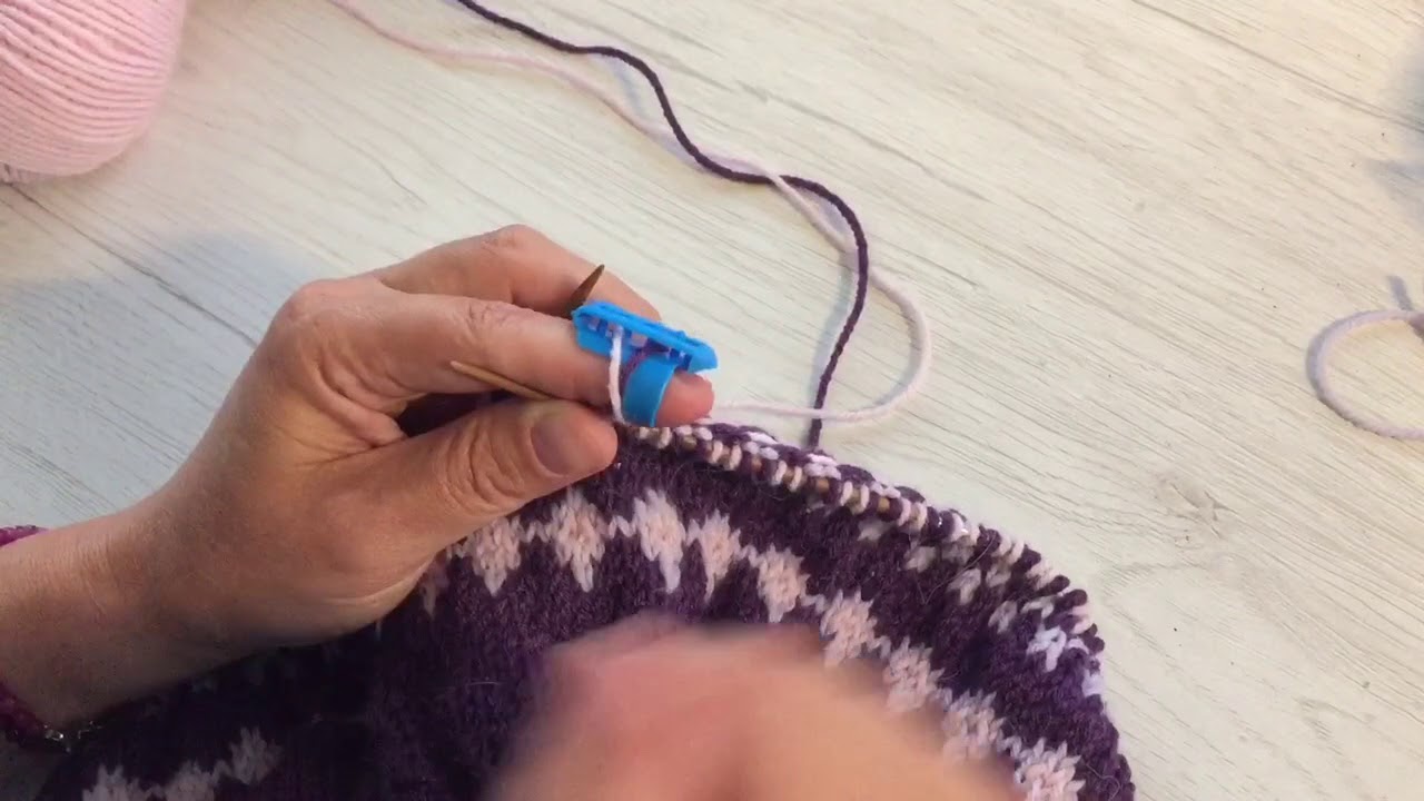 Lavorare a Maglia con la Guida Filo e 2 Colori [2020]