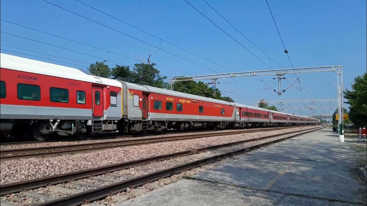 12919 MALWA EXPRESS CROSSING NILOKHERI JUNCTION AT 120 SPEED YouTube