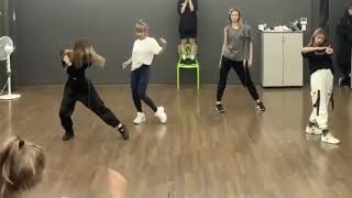 16 shot dance practice by Z girls...