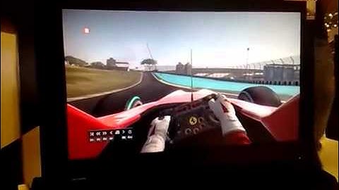 F1 2010 GamesCom Gameplay San Paulu Ferrari crash replay