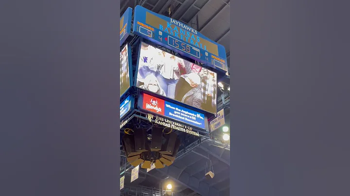 The ovation at Allen Fieldhouse for the return of ...