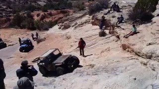 Easter Jeep Safari 2016 flat fender on Wipeout hill