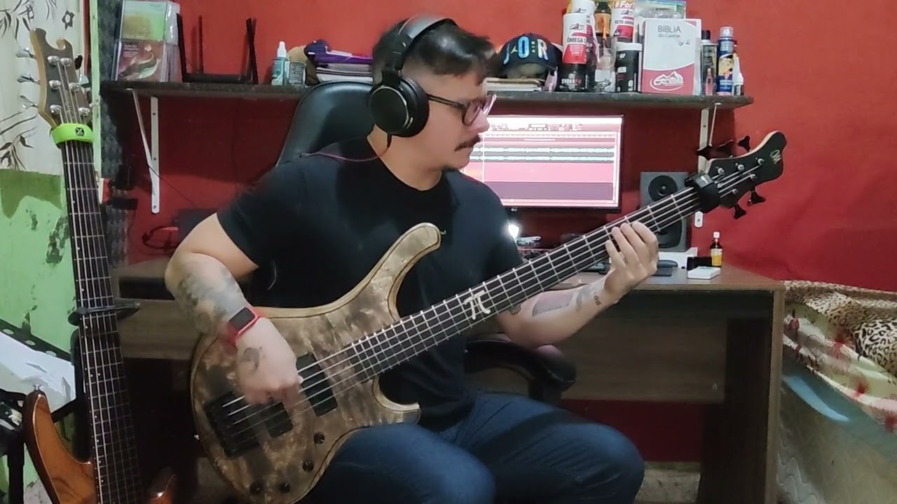 Um colab na Música: Papel Machê / Artista: 