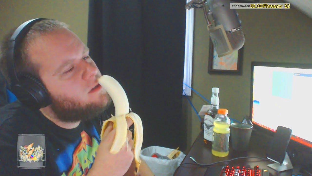 Bet I Can Eat A Whole Banana In One Bite YouTube