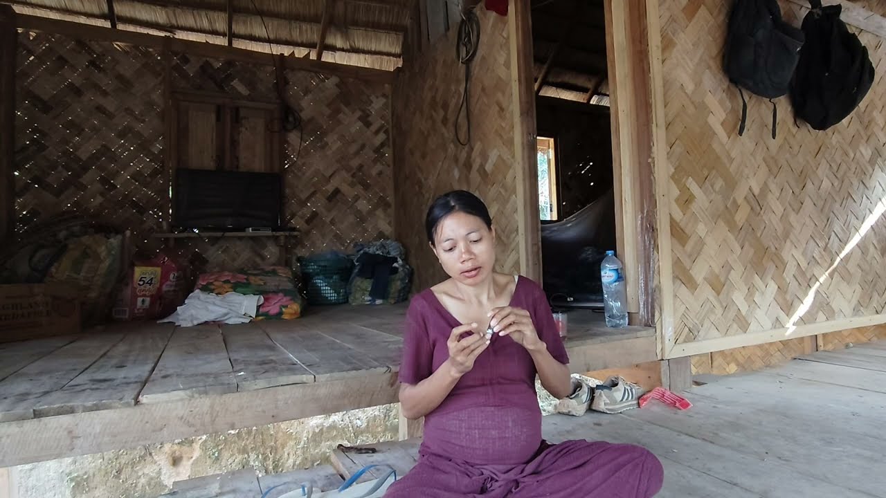 มาดูอาการของชาลี ว่าใครจะคลอดแล้วหรือยัง คนป่า เผ่าตองเหลือง ຄົນປ່າ ເຜົ່າຕອງເຫລືອງ