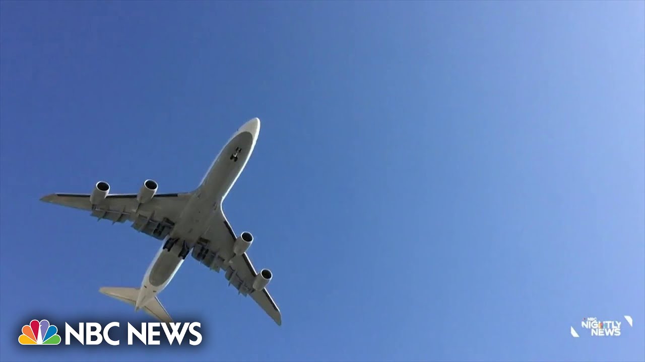 FAA racing to address air traffic controller shortage as Thanksgiving travel rush begins