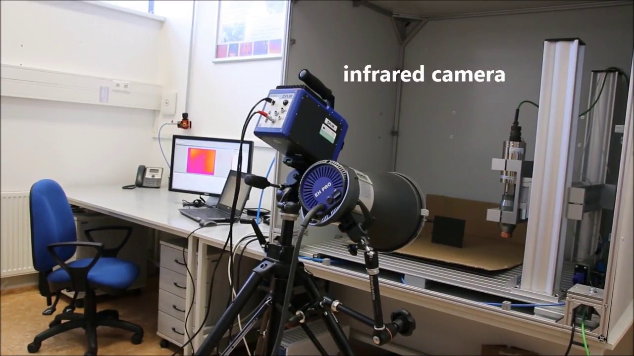 Flash-pulse infrared non-destructive testing