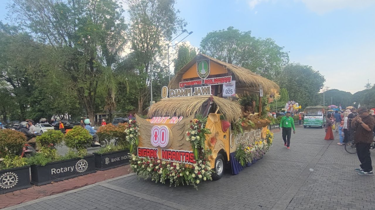KARNAVAL PEMBANGUNAN KOTA SURAKARTA TAHUN 2025