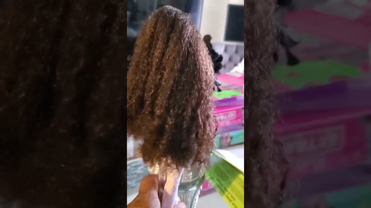Naturalistas Kelsey Doll Review.