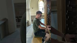 Tolle Orgel, mäßiger Organist... 😅