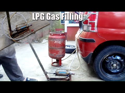 वीडियो: कार में गैस कैसे काम करती है?