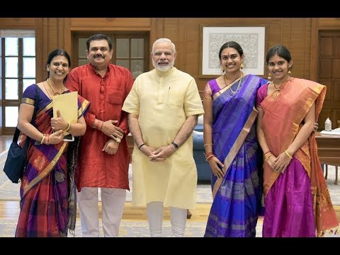 Grand Daughers of M.S. Subbulakshmi | Maitreem Bhajat | Adi Shankaracharya