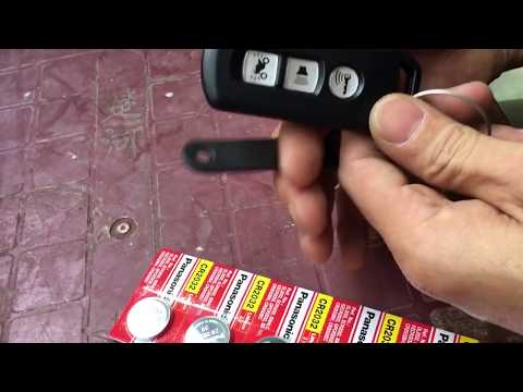 Video Hướng dẫn cách thay pin remote khóa smart key honda SH... - youtube