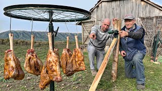 видео: МЯСНАЯ КАРУСЕЛЬ СРЕДИ ГОРЫ! картинка: МЯСНАЯ КАРУСЕЛЬ СРЕДИ ГОРЫ!