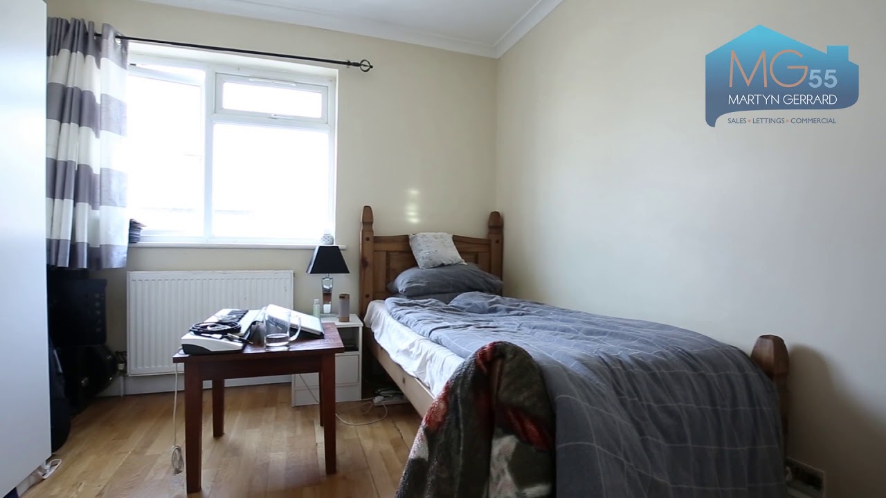 Green Road, Whetstone, London, N20