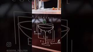 Craft cocktails, refined service, and a lingering atmosphere for whom value details. #chicagoevents
