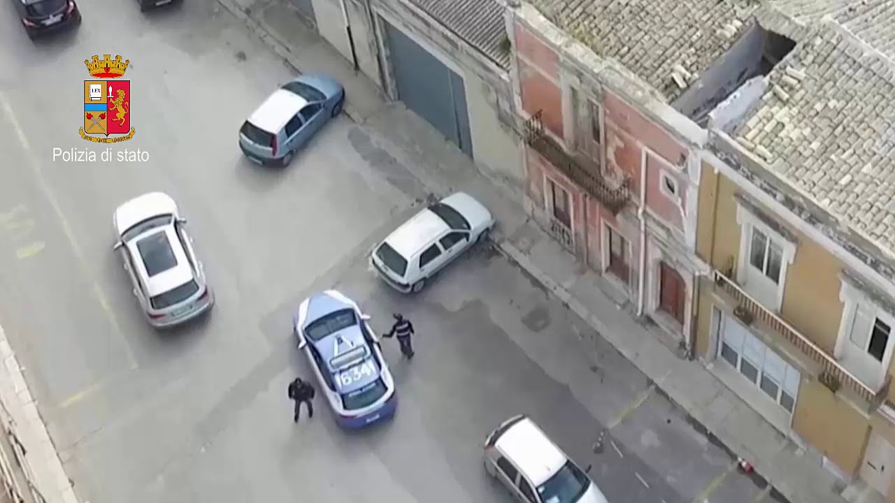 Pachino, quattro arresti per bomba carta ad avvocata