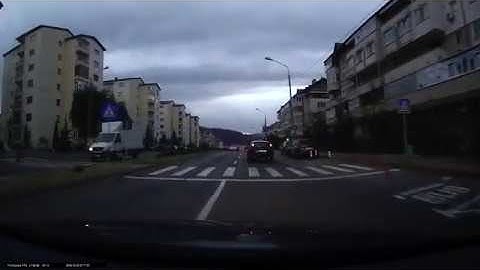 Thinkware F70 dash cam video sample night 3