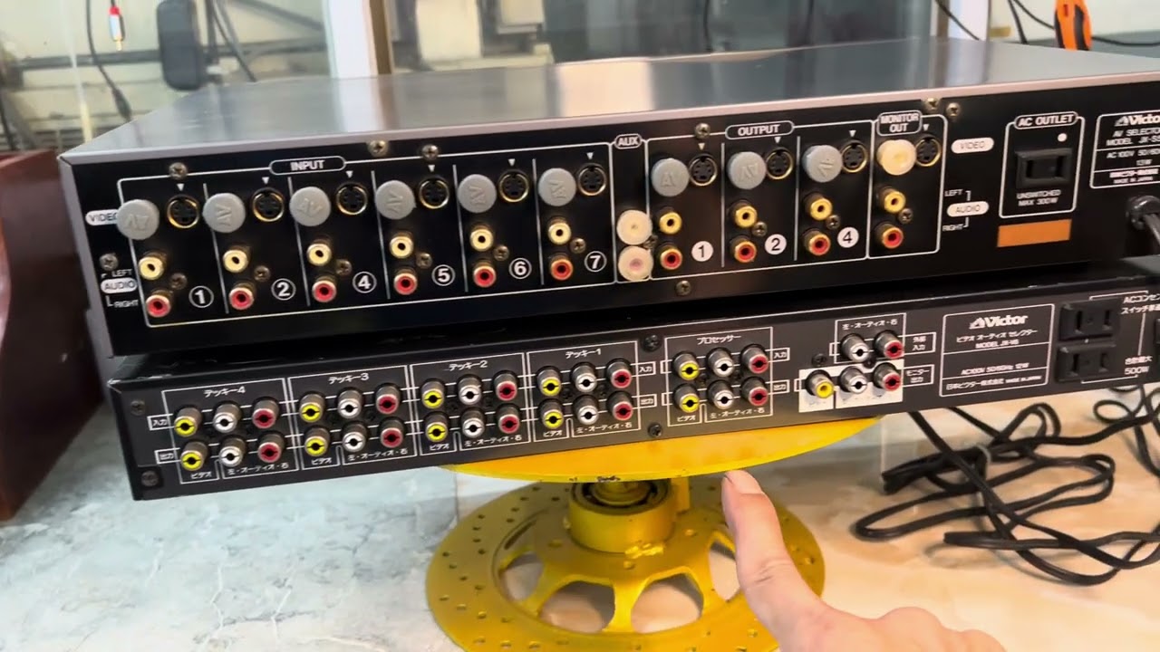 AV selector Victor JX-V6 và JX-S510 giá từ 1.5tr đến 2.5tr. LH