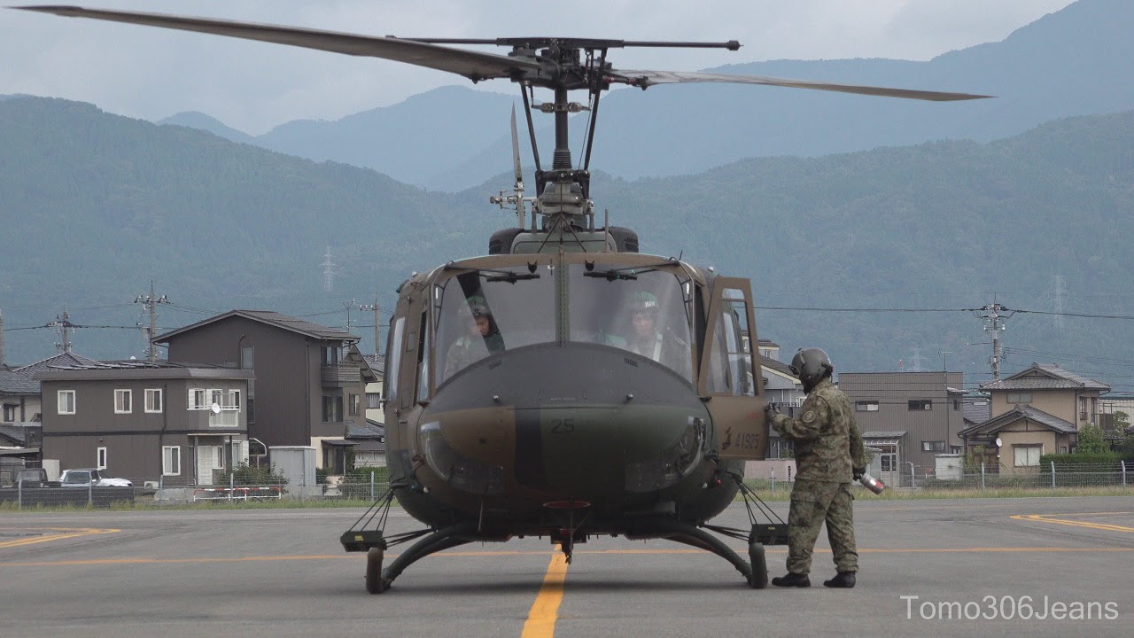 福井空港スカイフェス2019 朝日航空C172体験搭乗 陸自10飛UH-1帰投