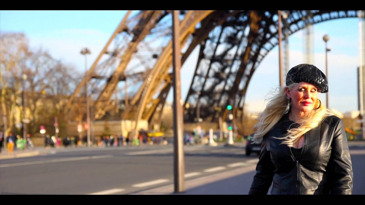 Kelly Halloran - BooKoo ( Official Video)