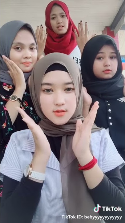 Tiktok-Disini Menunggu Disana Menanti