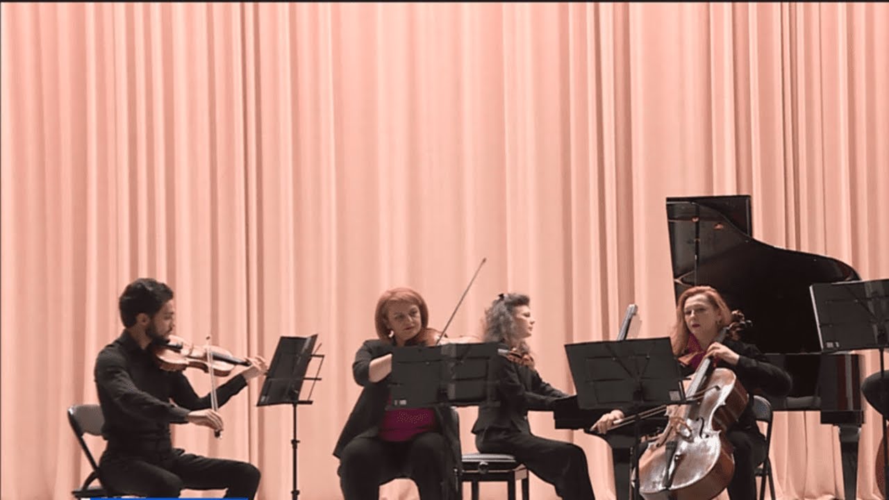 В Черкесске прошел концерт камерного ансамбля - YouTube