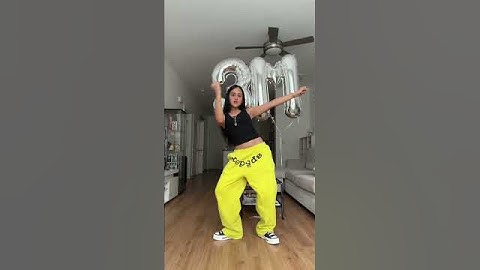 “Shake it to the Max” Dance 🪇 #dancing #dance