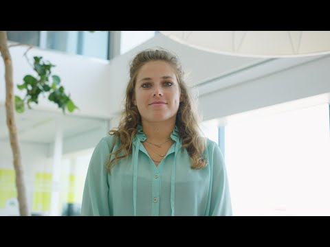 Lotti Wiegerink - Finance Trainee