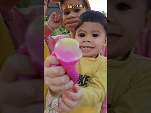 Video Top fun ???? Thử thách Cắt Sợi Dây May Mắn ăn Xúc Xích... - youtube