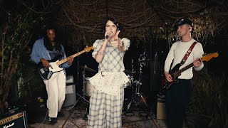 BENEE - Supalonely - Live