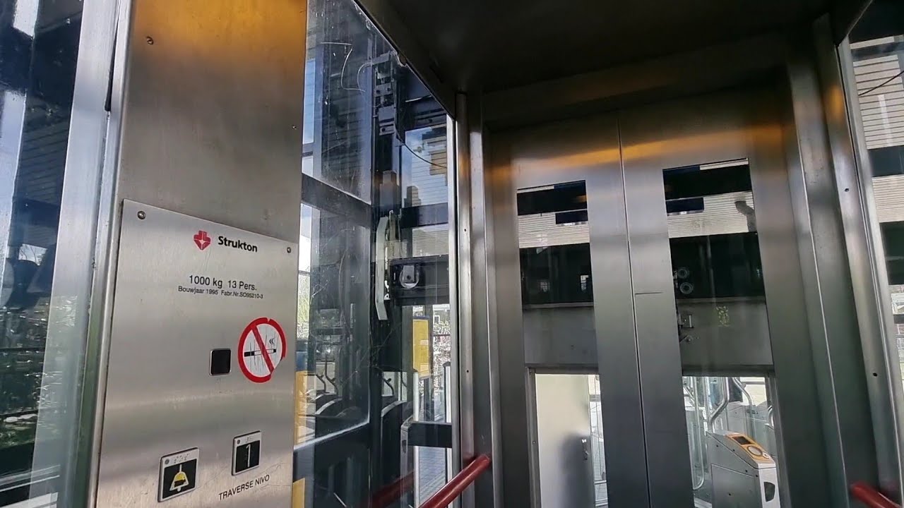 (4K) A WDE elevator (Mod by Strukton) @ Woerden trainstation, Exit (Netherlands 🇳🇱)