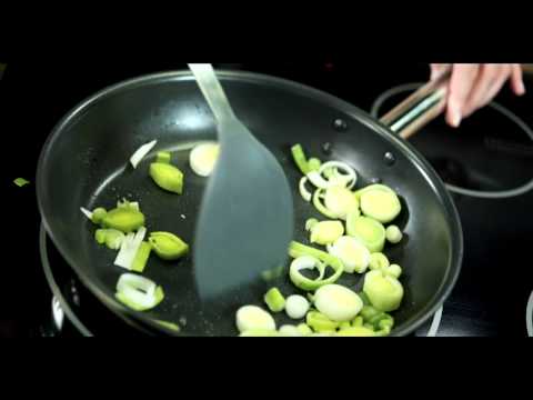 Video: Grønn Tomat Og Purre Frittata