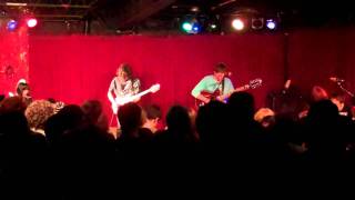 Deerhoof -- Let&#39;s Dance the Jet