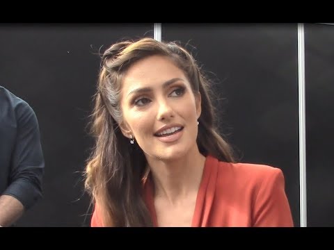 Titans Minka Kelly Dove Interview At Nycc Youtube