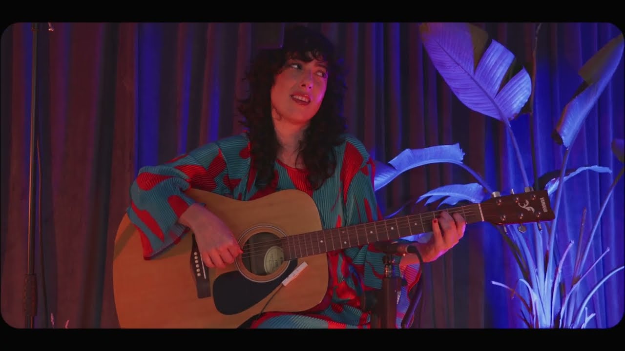 在 YouTube 上觀看「Simona Severini & Jacopo Ferrazza - Sole」 在 YouTube 上觀看「Simona Severini & Jacopo Ferrazza - Sole」