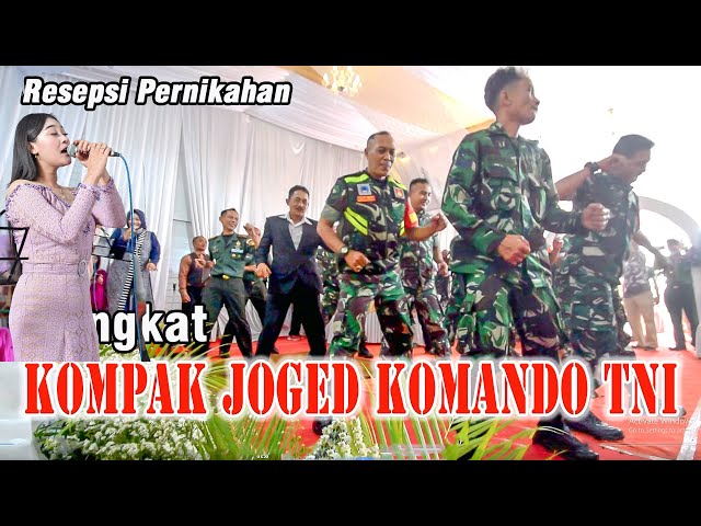 VIRAL ... !!! RUNGKAD DI IRINGI JOGED KOMANDO TNI class=