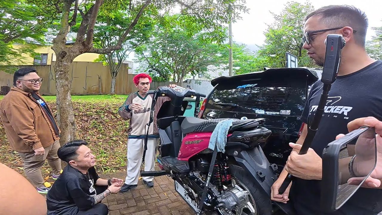 ANTERIN MOTOR BEAT BARENG THE HUNTER