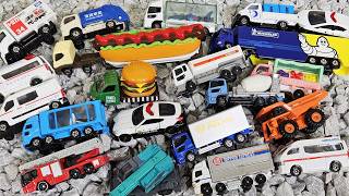 トミカ ミニカー ,JOAL,old cars,等16台はたらく車まとめ売り トミカ21台☆はたらくくるまなど色々な車を小石の上でチェック